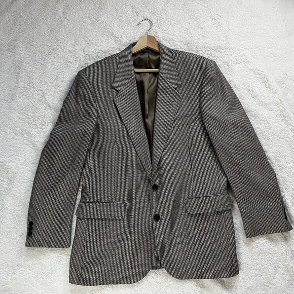 John Clarendon Blazer Men Brown Plaid Classic‎ Suit Coat Jacket 2 Button - Picture 1 of 6